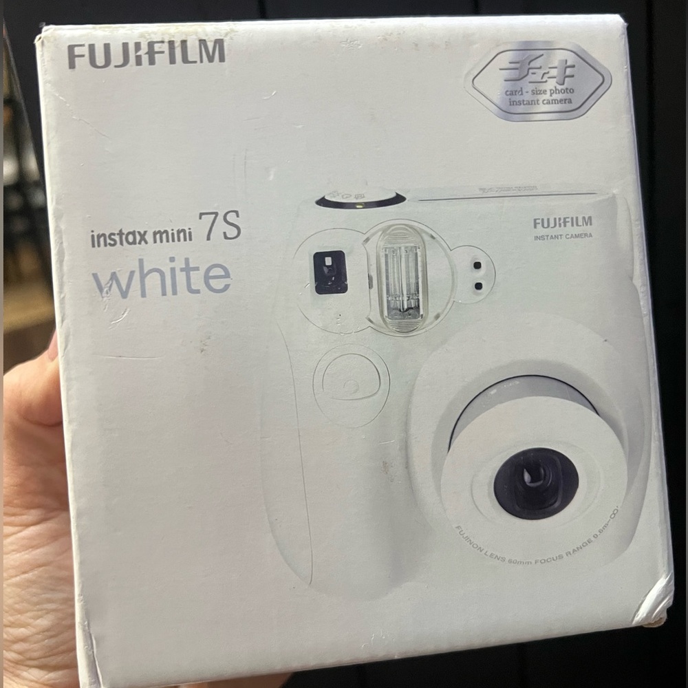 Fujifilm Instax Mini 7S White brand new never been opened or taken out of box.